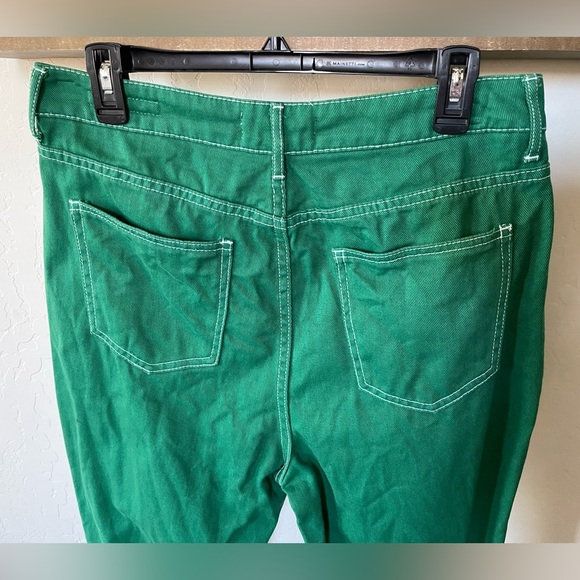 PacSun| High Waist Green Mom Jean with Contrast White Stitching, Size 30••• - Picture 6 of 13